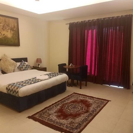 Hotel The Am Bliss Γκουργκάον Εξωτερικό φωτογραφία