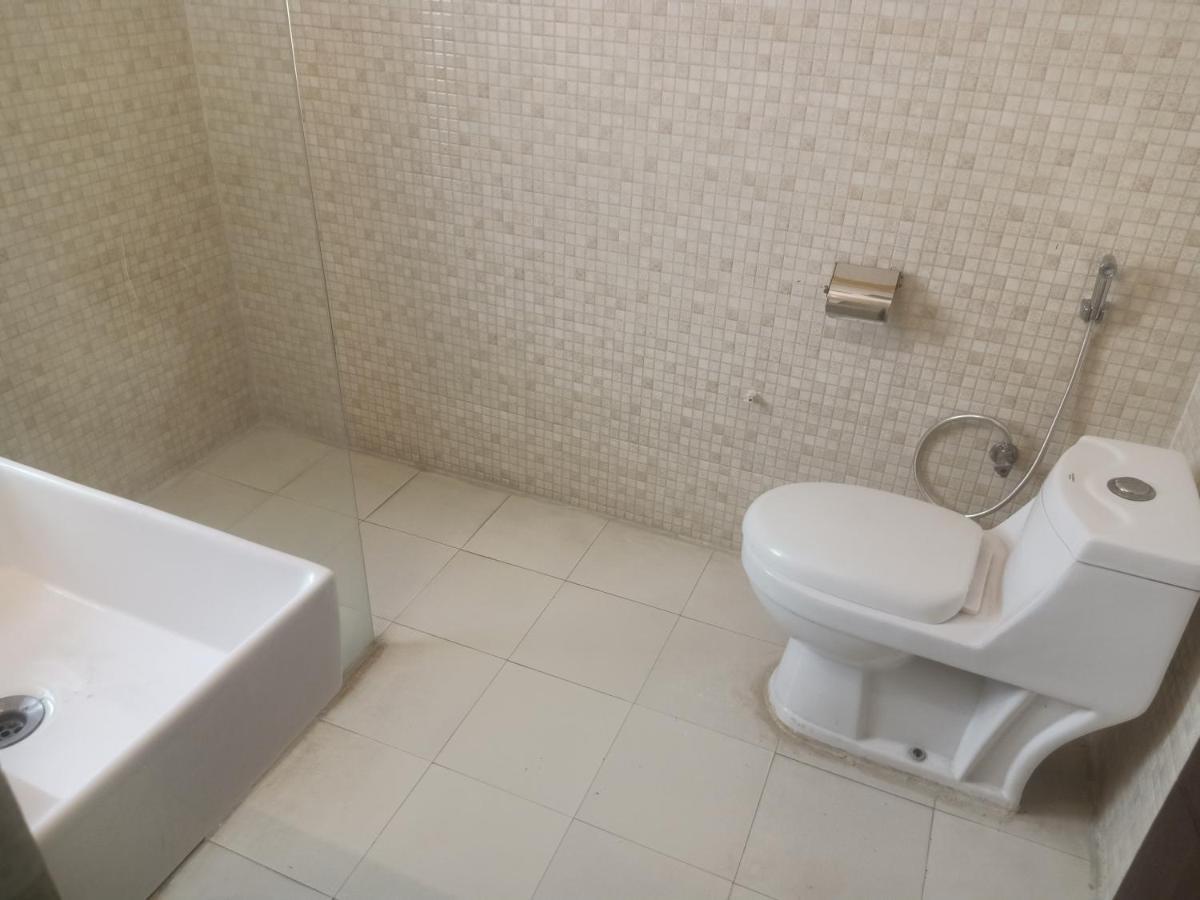 Hotel The Am Bliss Γκουργκάον Εξωτερικό φωτογραφία